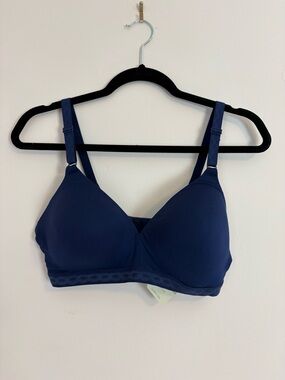 Navy Wireless Comfort Bra by Warners
